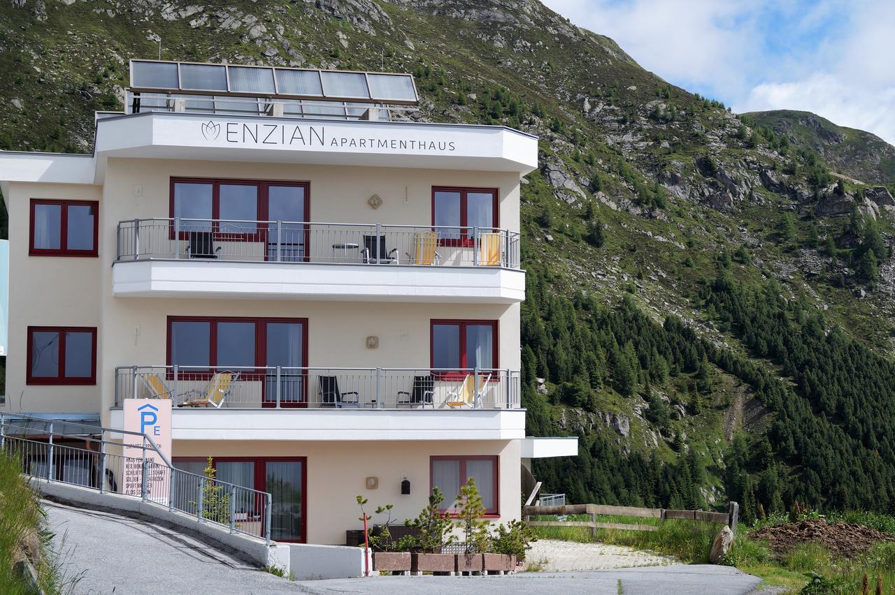 Apartmenthaus Enzian Hochsoelden מראה חיצוני תמונה